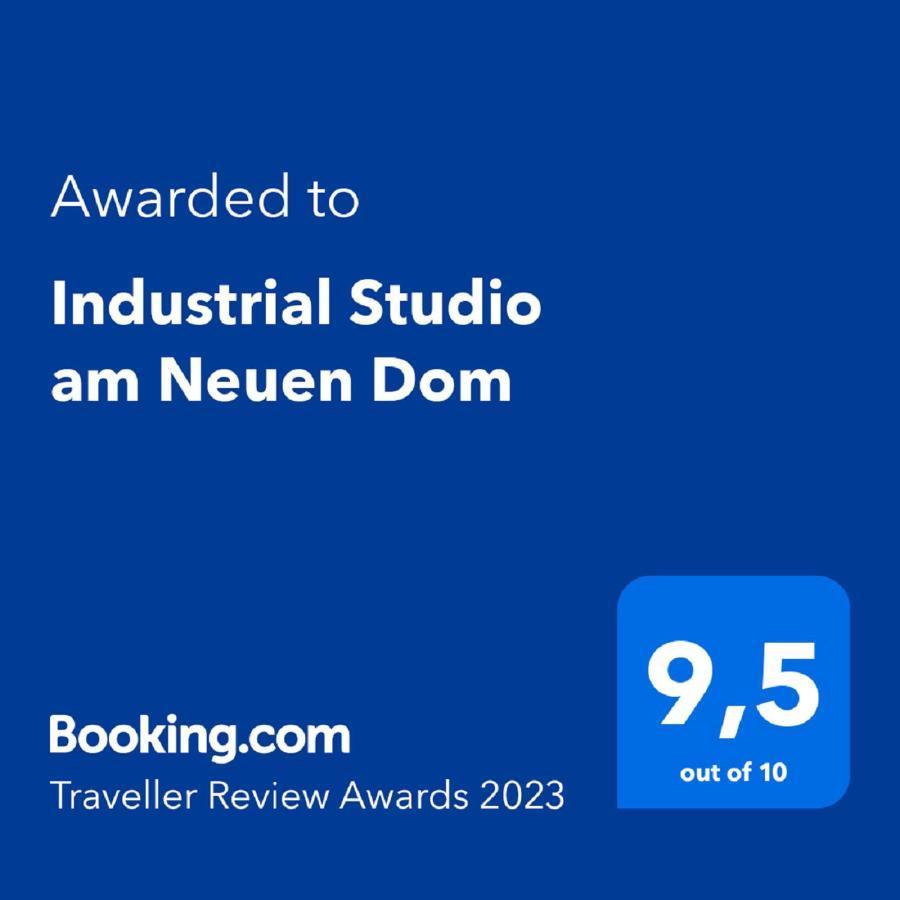 Industrial Studio Am Neuen Dom Linz Exterior foto